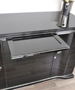 wonderful curved doors, highgloss black, big chromelines, hand polished, massive shelve
