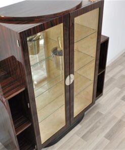 Art Deco Macassar Vitrine, great furnier, mirrored back panel, glas shelves, feet in highgloss black