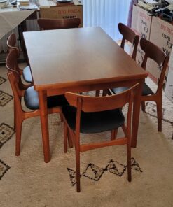 Wunderschönes Mid-Century Tisch& Stühle Set