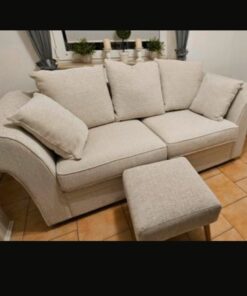 2 er Sofa im Landhausstil knapp 2 Jahre alt von Soho
