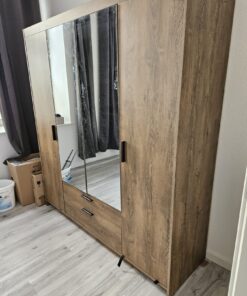 Echtholzschrank mit Spiegel