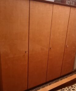 Geräumiger Schlafzimmerschrank, 4türig, mit viel Stauraum