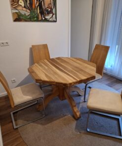 8 eckiger massiver schwerer Esstisch ( Eiche) mit 4 Stühlen