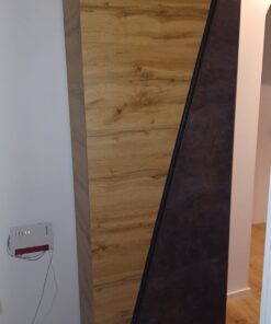 Garderobenschrank