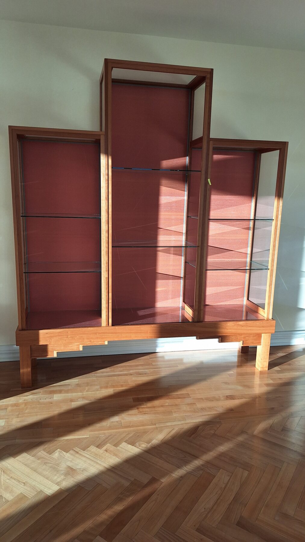 Vitrine-scaled-1.jpg