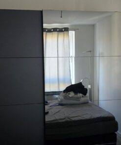 Kleider Schiebeschrank mit Spiegel