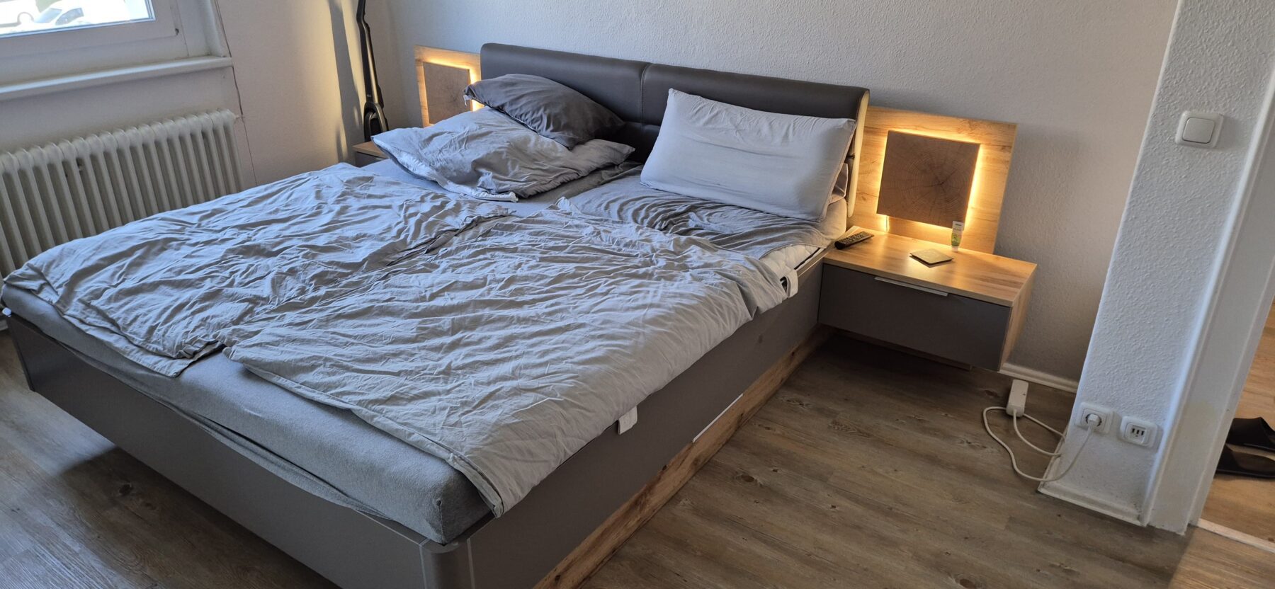 Bett-Licht-scaled-1.jpg