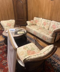 Sitzgarnitur mit Blumenmuster