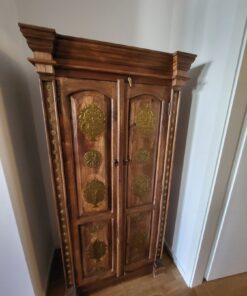 Antikschrank