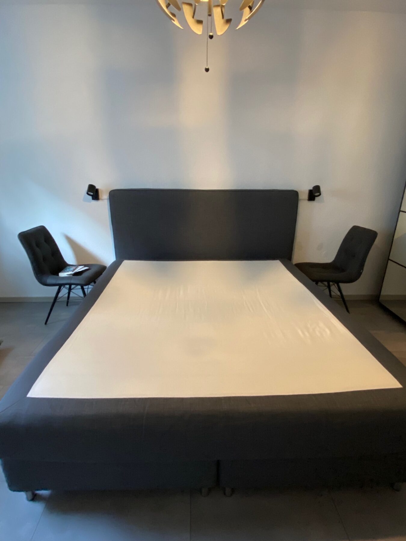 Bett3-scaled-1.jpg