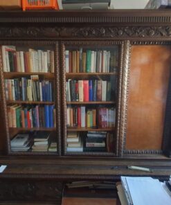 Bücher- oder Dielenschrank