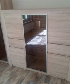 Vitrine mit Beleuchtung