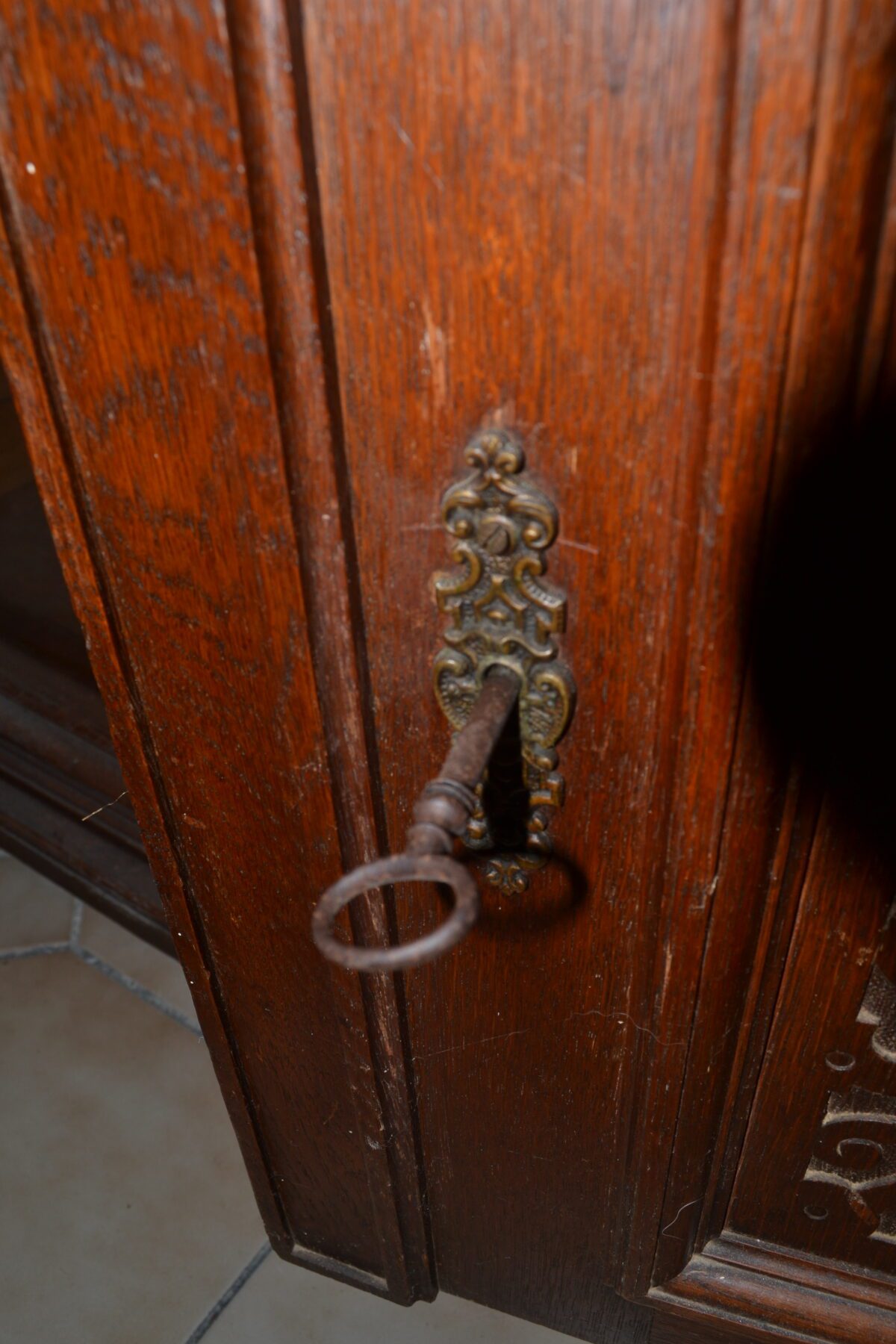 eichenschrank10-scaled-1.jpg