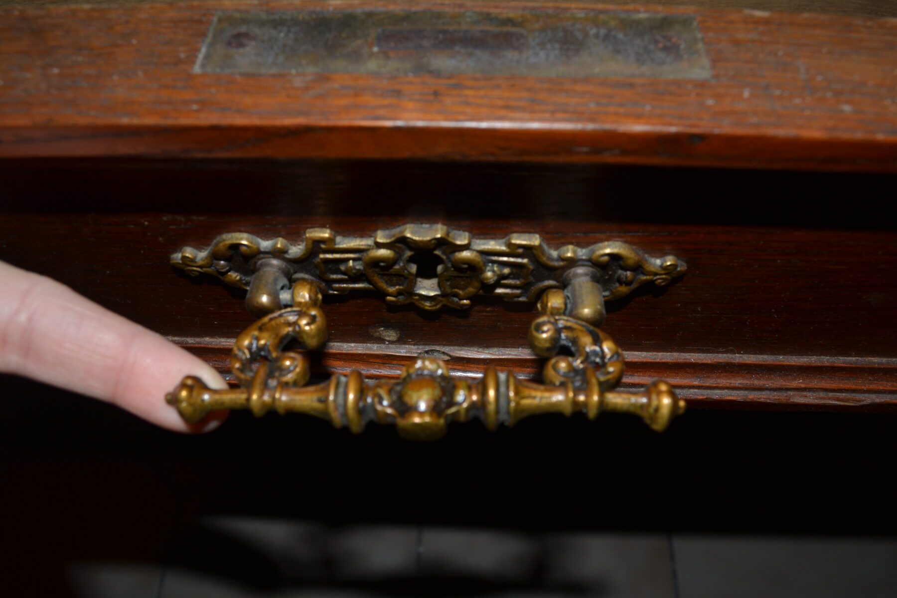 eichenschrank7-scaled-1.jpg