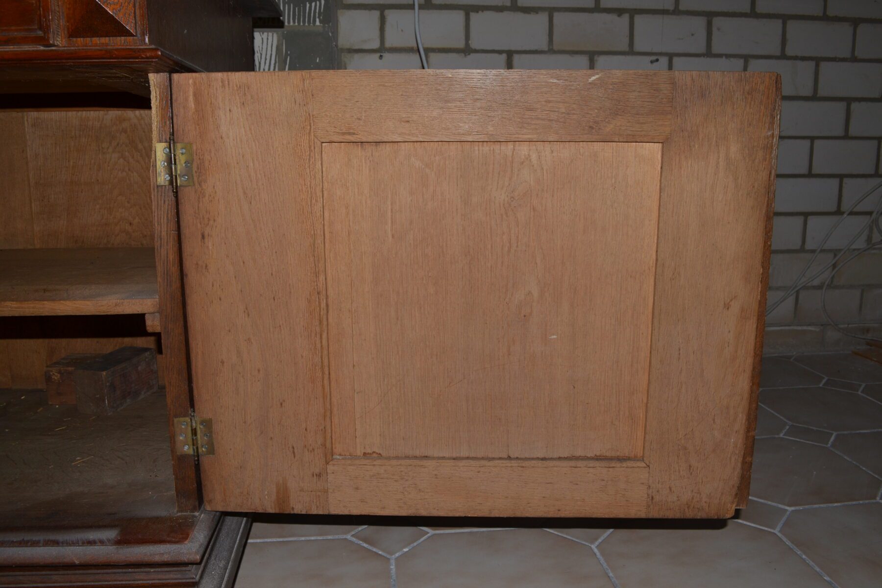 eichenschrank9-scaled-1.jpg