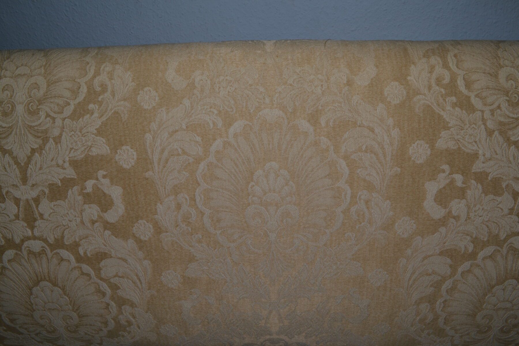 sofa10-scaled-1.jpg