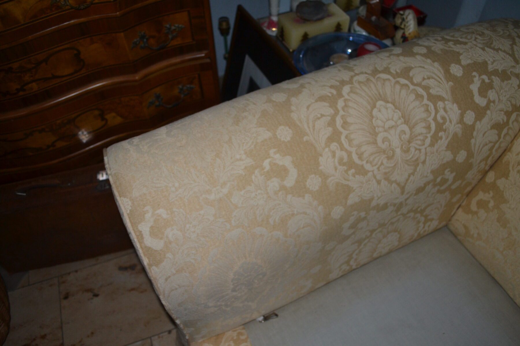 sofa12-scaled-1.jpg