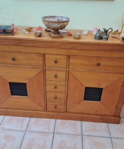 Sideboard aus Pinienholz