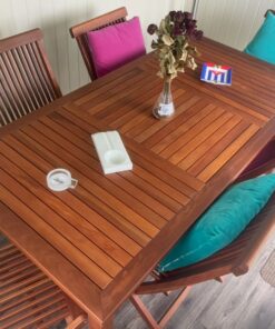 Garten-/Terrassentisch aus Akazienholz + 6 Stühle + Abdeckhaube