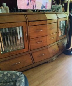 Großes Sideboard