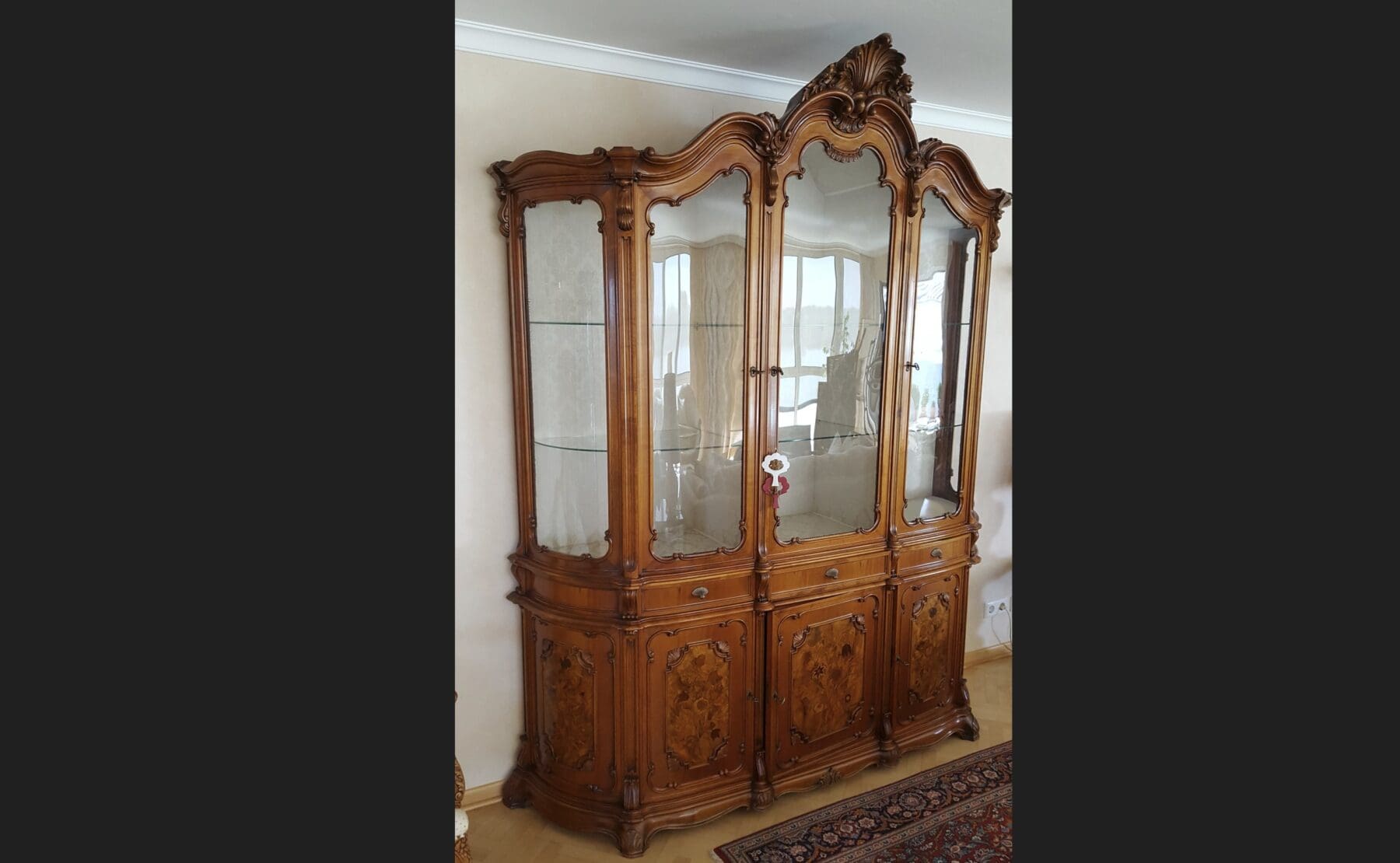 3er-Vitrine-scaled-1.jpg