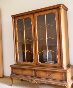 Vitrine/Geschirrschrank