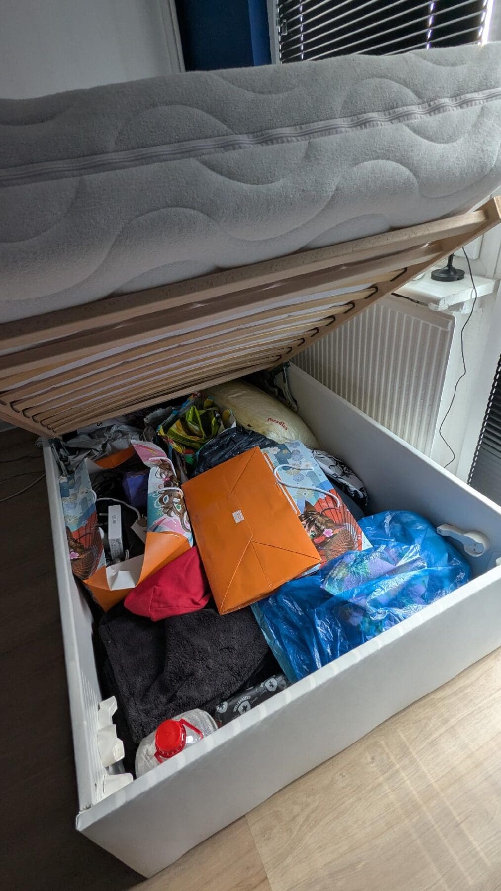 Bett4-2-scaled-1.jpg