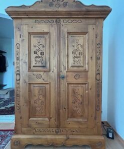 Voglauer Schrank Anno 1600