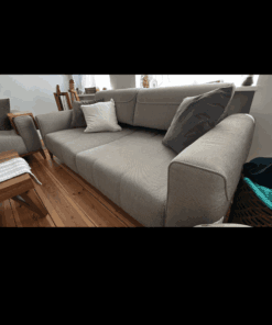 Saloni Couch