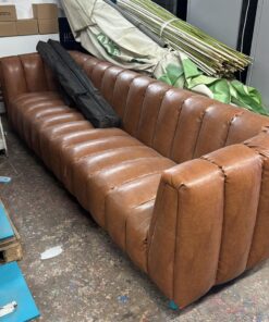 GROẞER SOFA VON MAY
