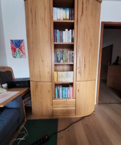 Wohnzimmerschrank