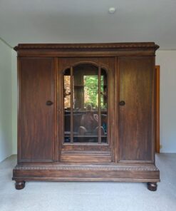 Omas Eichenschrank