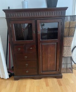Highboard Kolonialstil