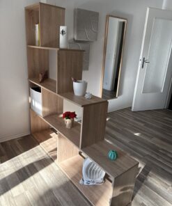 Bücherregal