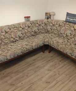 Eckbank aus Echtholz Nussbaum