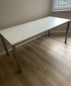 Schreibtisch weiß 180 x 80 cm mit verstellbaren Füßen