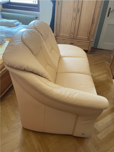 Screenshot-2025-10-21-at-20-34-11-Angebot-fertigstellen-Himolla-Couch-2-Sitzer-Leder-ACHTUNG-SCHNAePPCHEN-eBay.png
