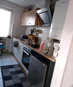 Küche in gutem Zustand