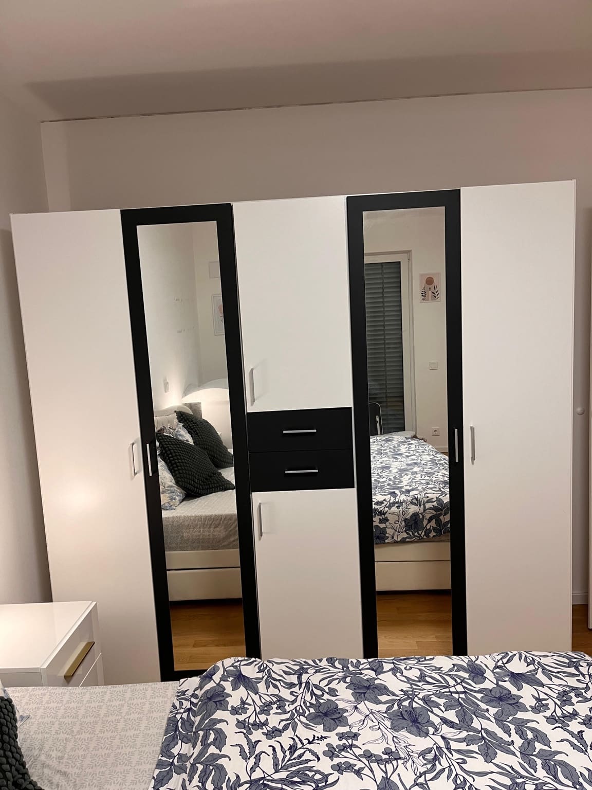 Wardrobe_1.jpeg