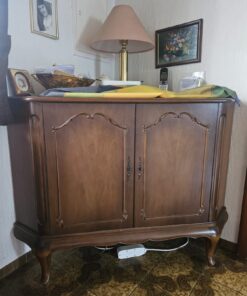Alter eckschrank - sehr gut erhalten