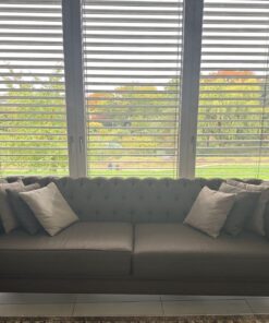Chesterfield-Couch