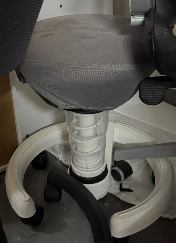 Hocker-1.jpg