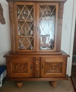 Schrank und sideboard