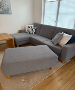 Couchgarnitur mit Hocker