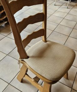 Stuhl Eiche massiv mit Sitzkissenauflage