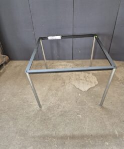 Tisch 100 x 100 Glasplatte vorhanden