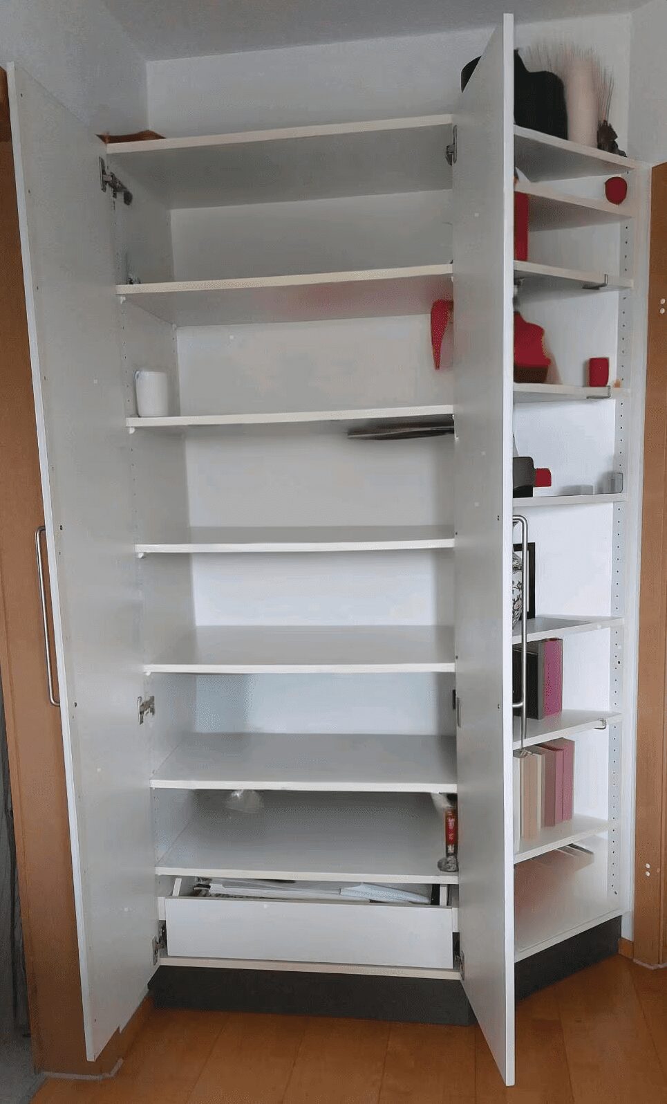 Wohnzimmerschrank-3.jpg