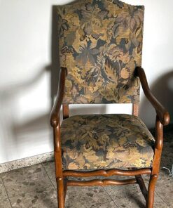 Armlehnstühle aus massiver Eiche