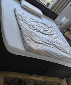BOXSPRINGBETT MIT NEUEM TOPPER