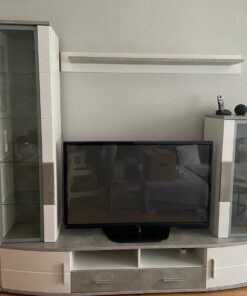 Wohnzimmerschrank
